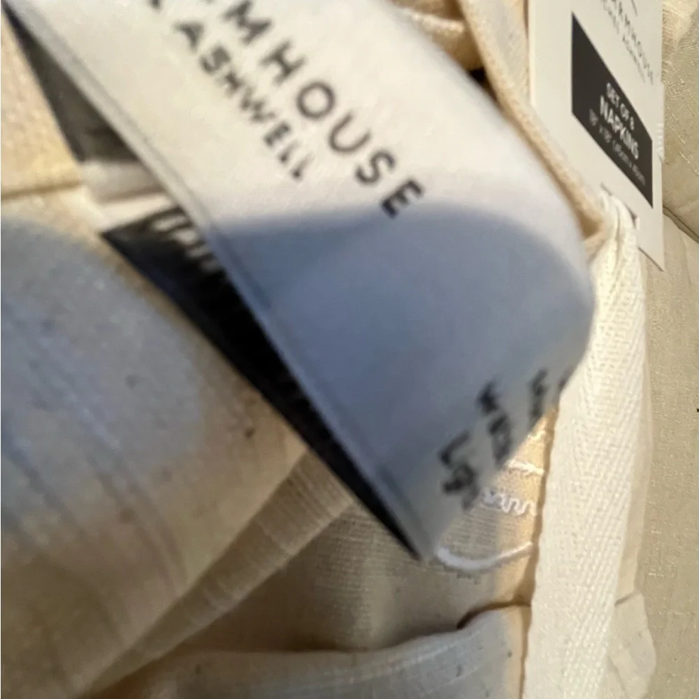 NWT The Farmhouse Rachel Ashwell Cream Narural Color Napkins Set of 8